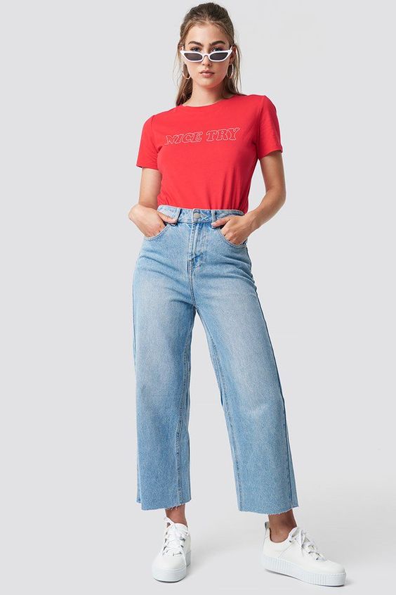 Light Wash Cropped Wide-Leg Jeans